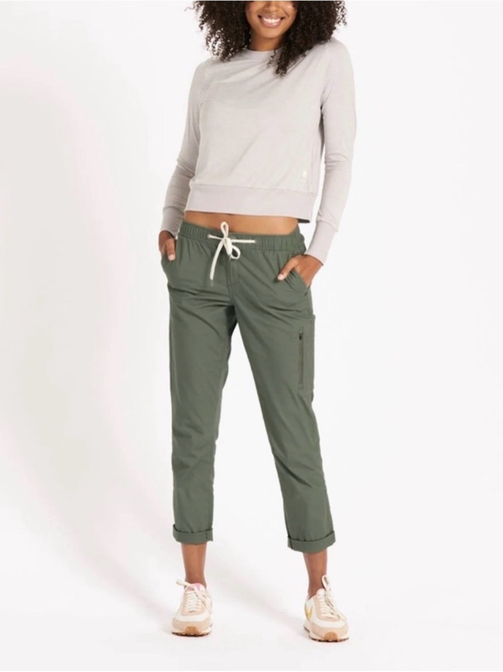 Vuori VW401 Relaxed Drawstring Crop Pants in Olive Green Size Small